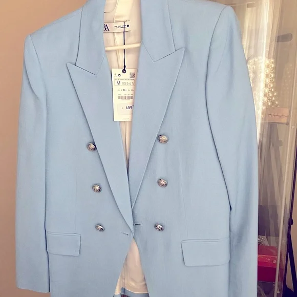 Blazer - Picture 1 of 3